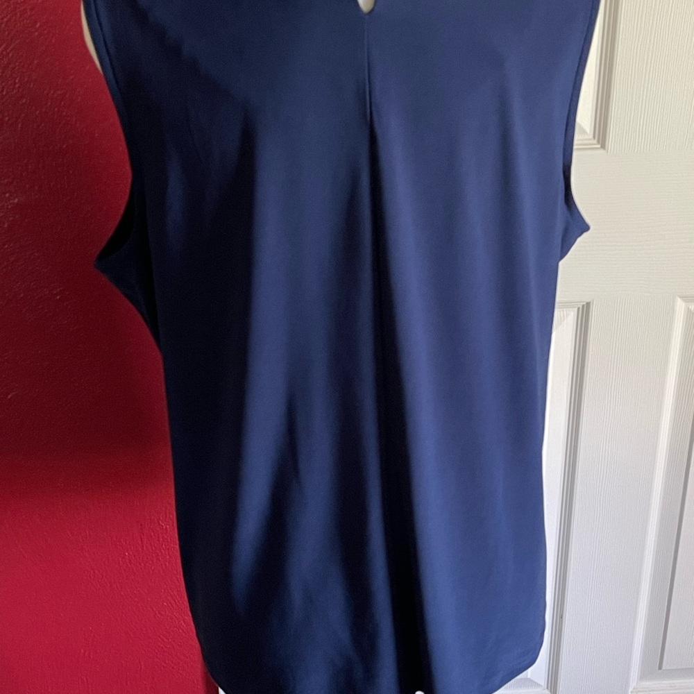 Roz & Ali Blue Pleated Sleeveless Tank Top - Picture 3 of 7